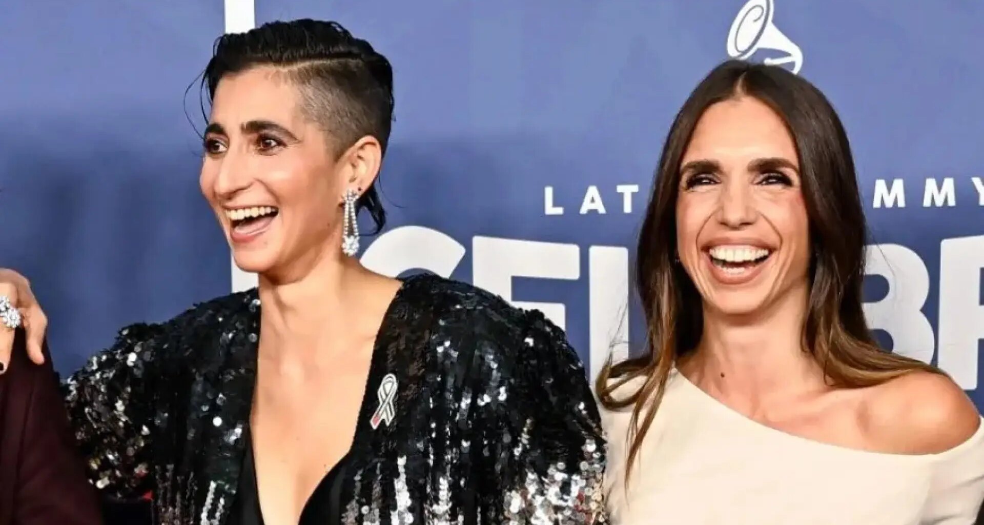 "Tu padre está vibrando con esto"