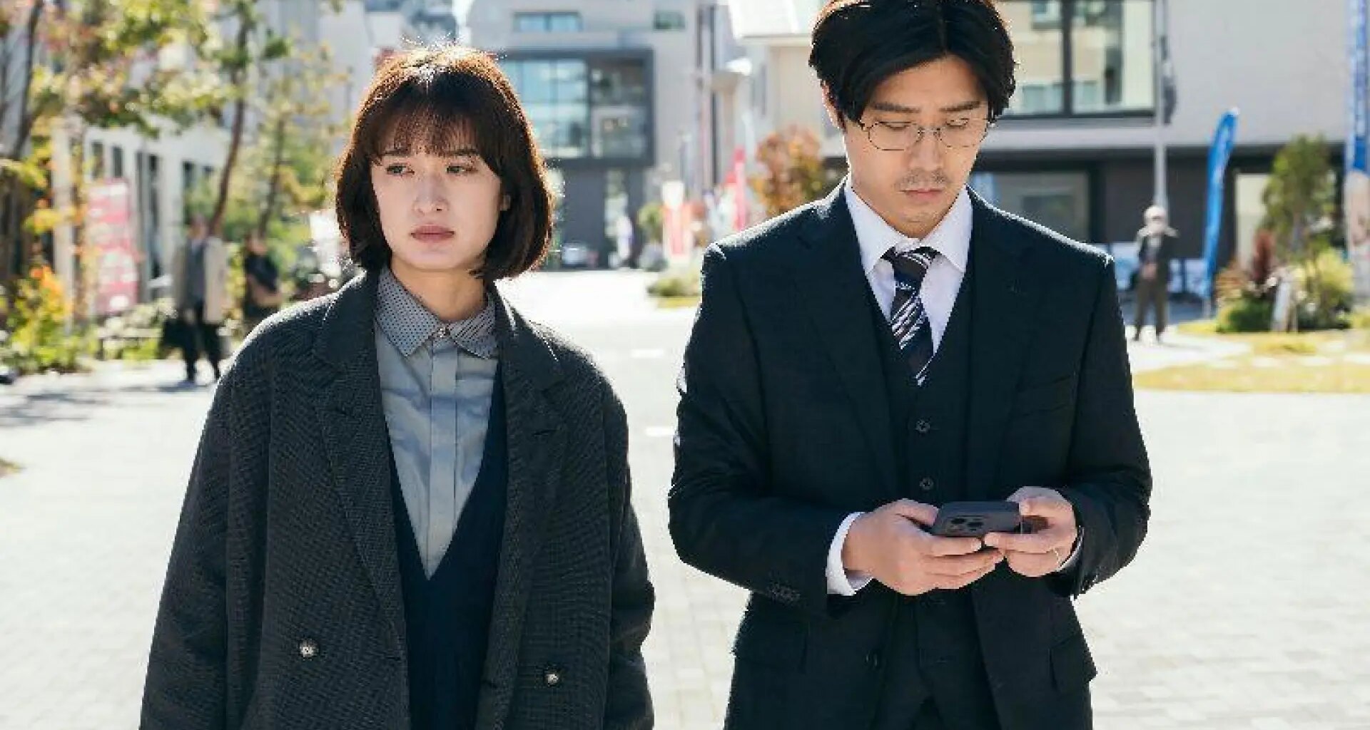 un recorrido estético con una trama sencilla