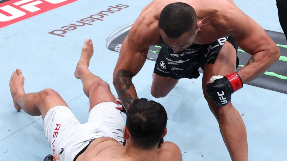 Ulberg noquea a Dominick Reyes y se acerca al título de peso semipesado de la UFC