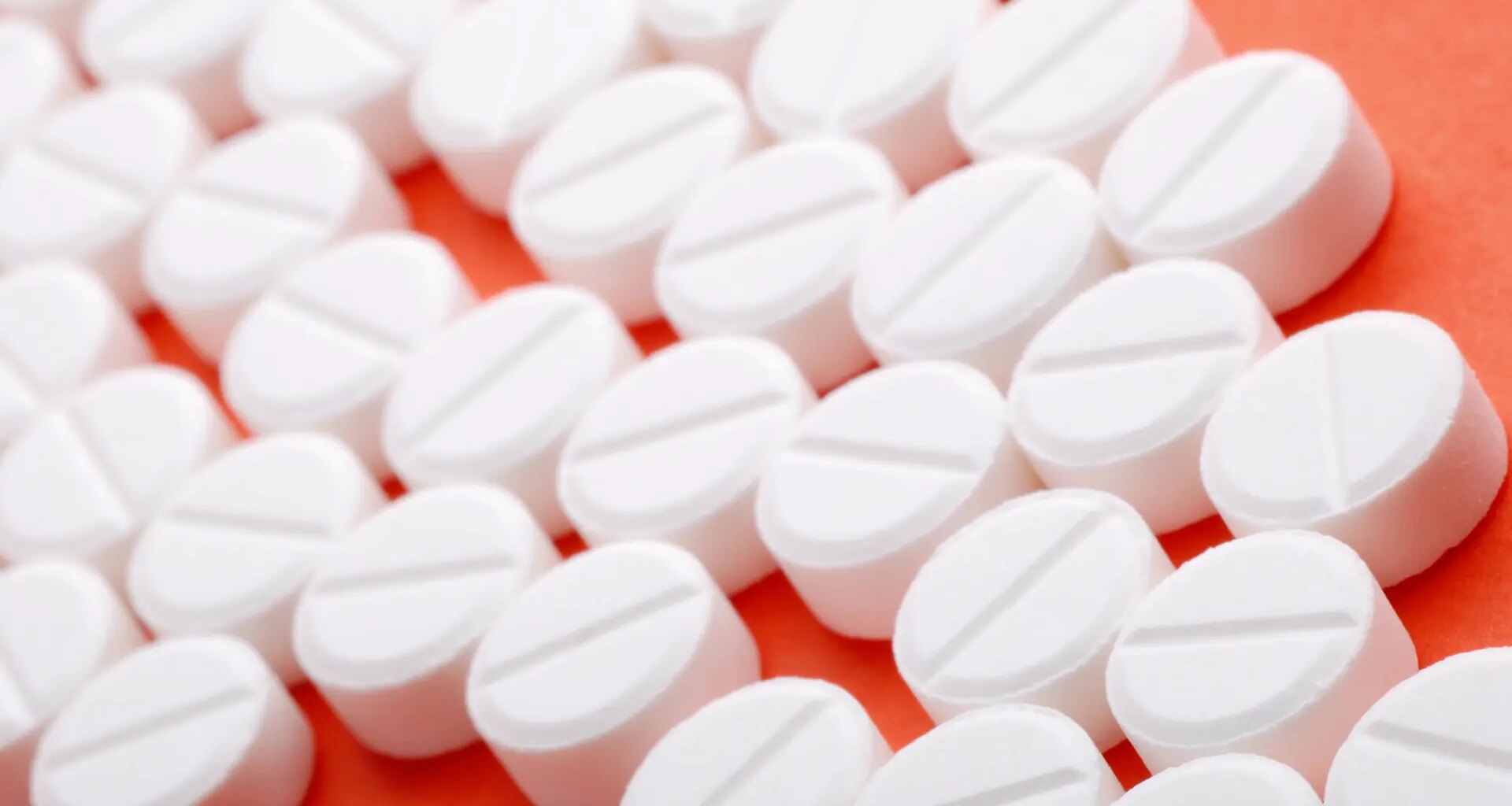 La aspirina puede reducir la recurrencia del cáncer de colon, según un estudio