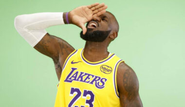 LeBron entra en su año 23 en la NBA