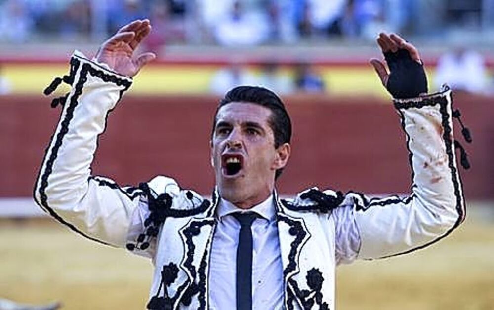 Talavante, en Palencia: «Corté las orejas después de una faena de calidad»