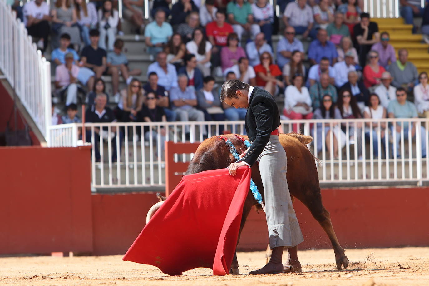 Oreja para Hernández y León en la última clase práctica del Certamen