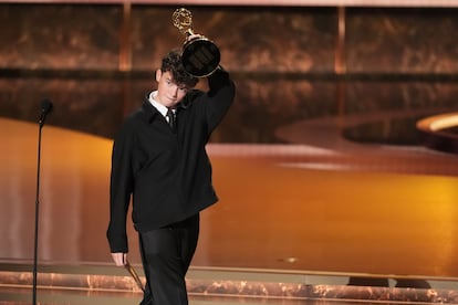 Owen Cooper, mejor actor protagonista en miniserie por 'Adolescencia' en los Emmy de 2025.