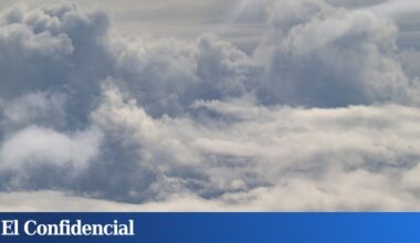 Opera con normalidad el Aeropuerto de Fuerteventura tras desviar tres vuelos, uno a Santiago, por presencia de drones