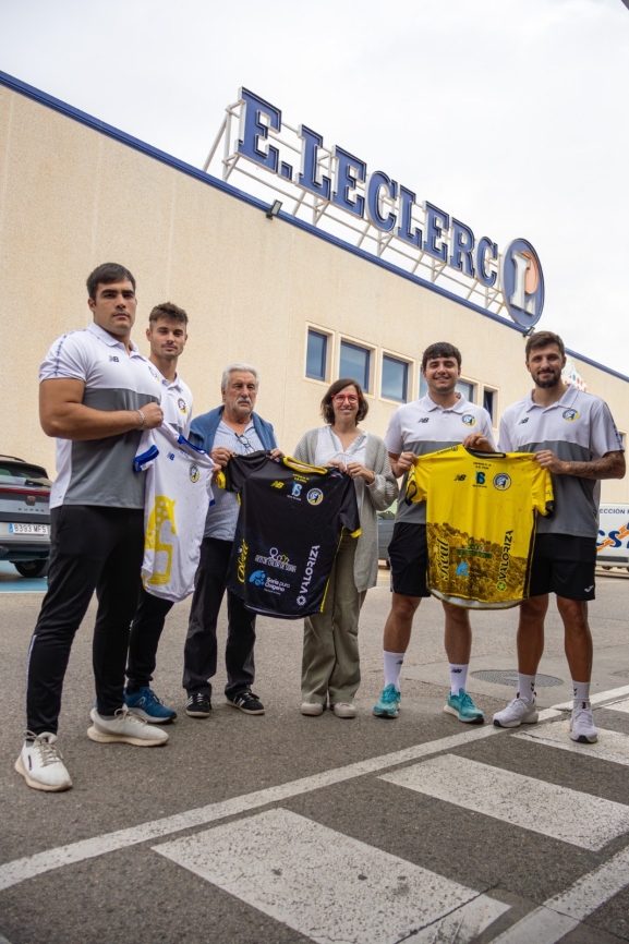 Balonmano Soria presenta su camiseta para el debut en Plata