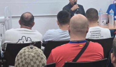 Paco Lobatón presenta en el Centro Penitenciario Puerto I su libro 'Te buscaré mientras viva'