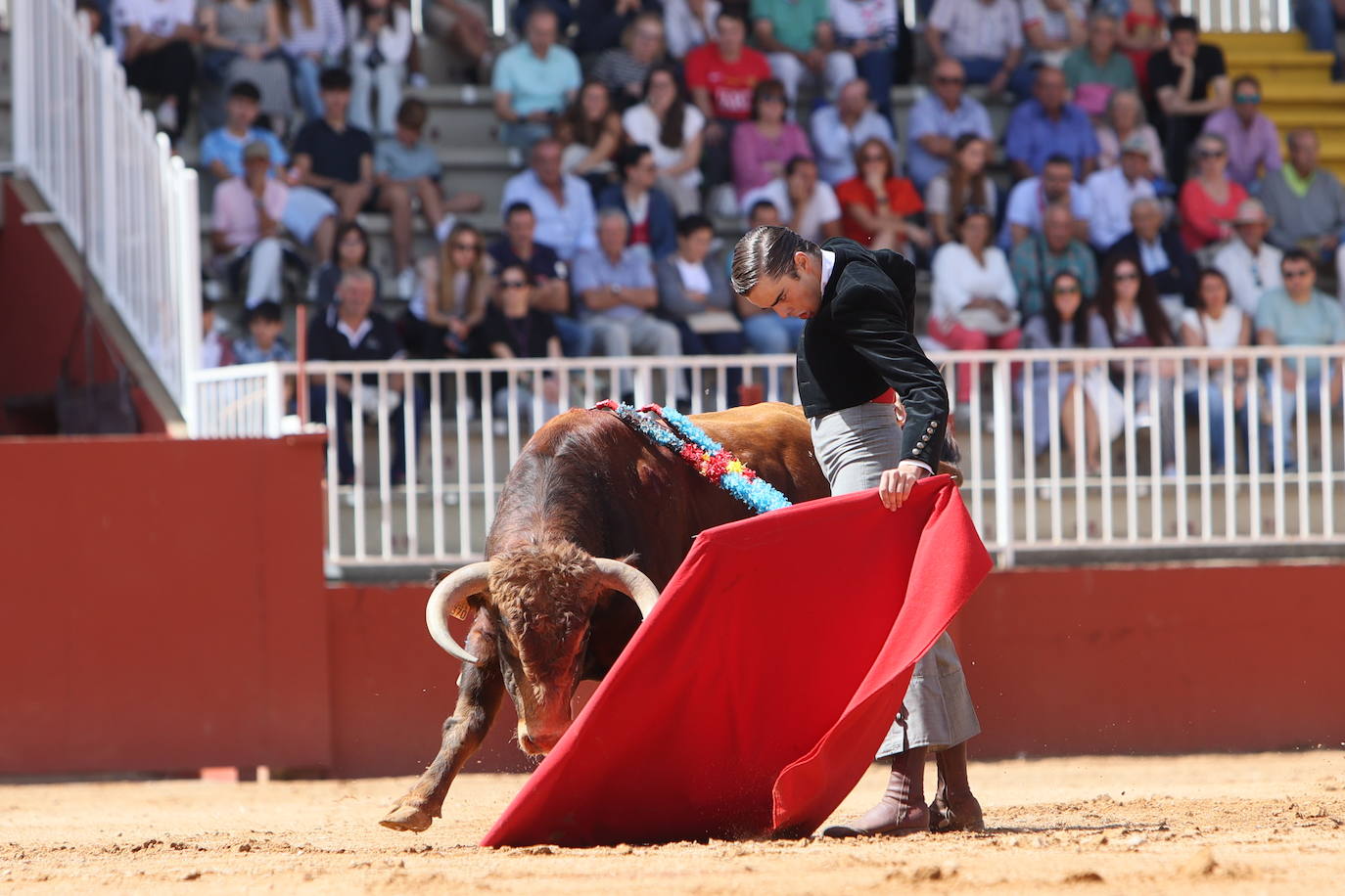 Oreja para Hernández y León en la última clase práctica del Certamen