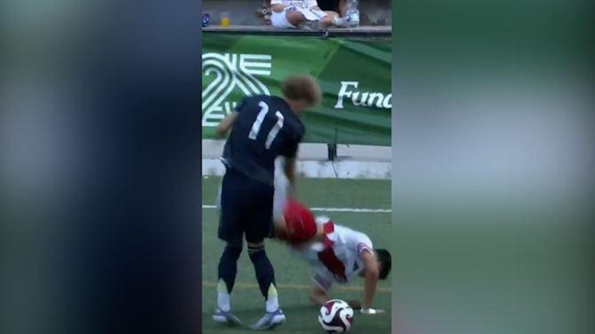 ¡Batalla campal en el River - Real Madrid sub 18! 3 expulsiones en la semifinal del Mundial de Clubes...