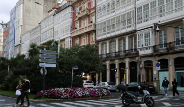 Proponen crear una estatua de Lorca en el mismo lugar donde se fotografió en A Coruña en 1932