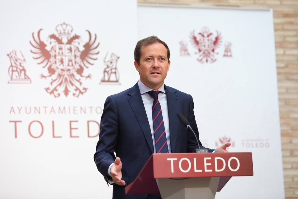 Velázquez: «Hay que sacar a la luz el arte del Santa Cruz»