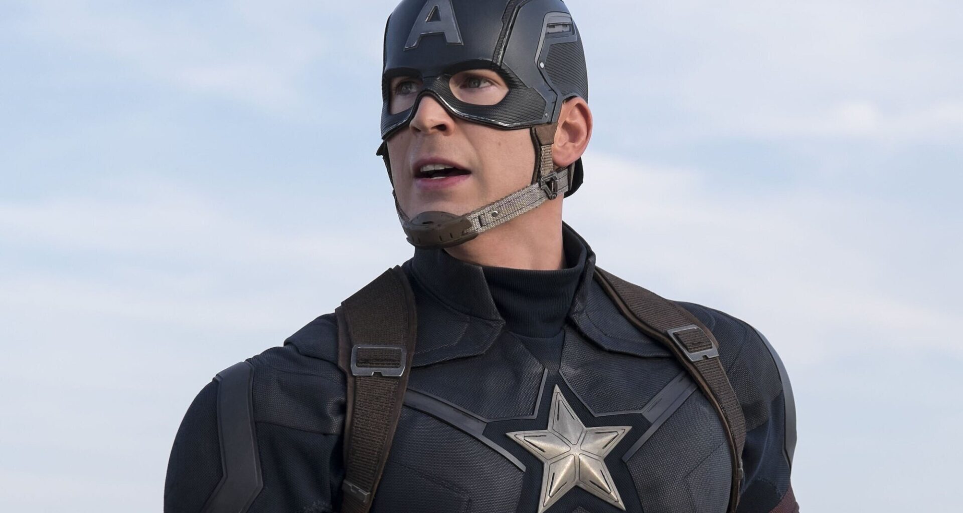 El físico de Chris Evans en Toronto dispara los rumores de regreso de Steve Rogers en 'Avengers: Doomsday'