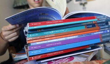 Material de segunda mano y bancos de libros para favorecer el ahorro en la vuelta al cole en la Comunitat