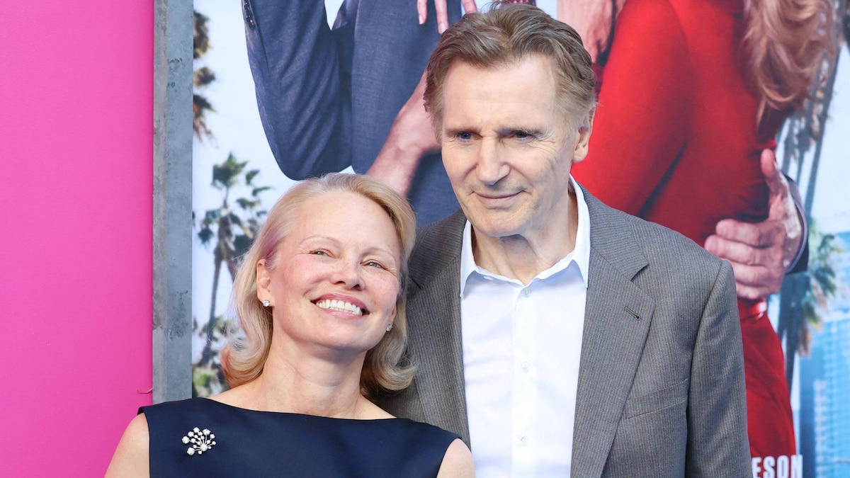 Pamela Anderson dice 'basta' y responde a los que dudan de su romance con Liam Neeson: "Soy auténtica"