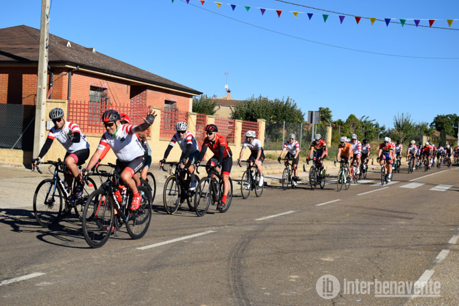 El Club Ciclista Benaventano repite éxito con su clásica marcha cicloturista | Noticias de Benavente y Comarca 24 horas