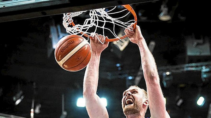 Hlinason ha brillado bajo los aros del Eurobasket.