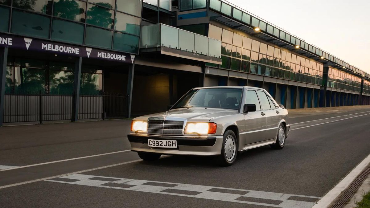 El Mercedes-Benz 190 E 2.3-16 que era de Ayrton Senna