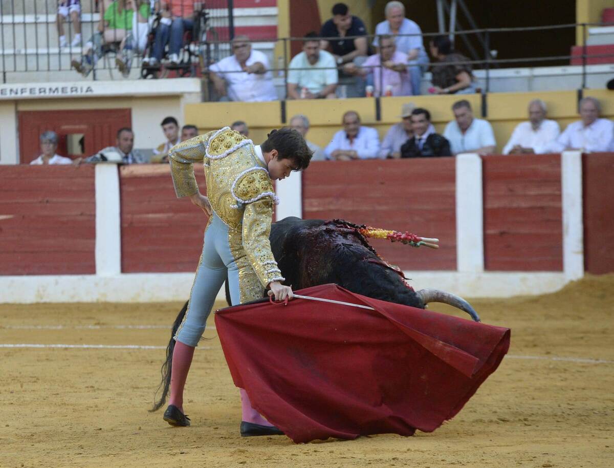Mario Vilau, premio al triunfador de la feria de Íscar