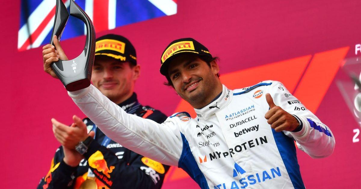 Podio para Carlos Sainz al acabar tercero en el GP de Azerbaiyán