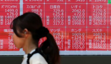 Las bolsas caen, el dólar se recupera ante inminente recorte de tasas de la Fed