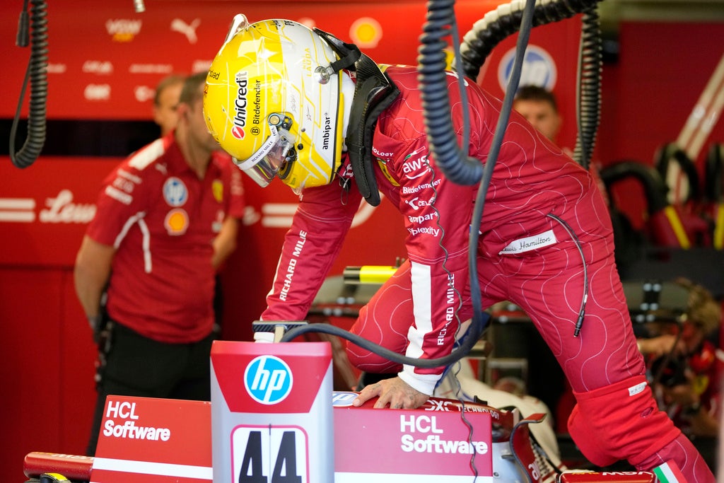 El expiloto cuestionó el momento en el que Hamilton llegó a Ferrari