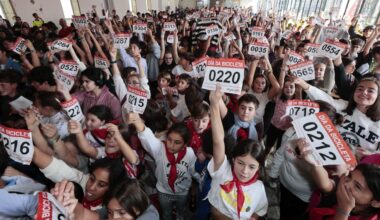 Setecientos chavales convierten Vilagarcía en la capital escolar del ciclismo en Galicia - La Voz de Galicia