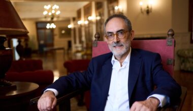 La Feria del Libro Antiguo de Sevilla rendirá un homenaje a Antonio Rivero Taravillo con la lectura póstuma de su pregón