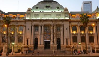 La buhardilla de la Biblioteca Nacional donde la literatura regateó la censura de Pinochet