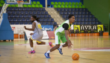 Derrota (81-79) del Hotel 4Postes en la cancha del Perfumerías Avenida
