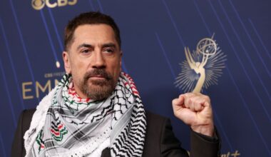 Javier Bardem, en la alfombra roja de los Emmy: "Hay que denunciar lo urgente, el genocidio de Israel en Gaza" | Internacional