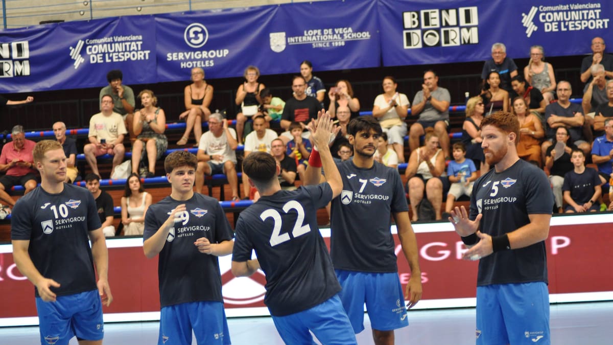 El Palau se viste de gala para el debut liguero del Balonmano Servigroup Benidorm | SER Deportivos Benidorm