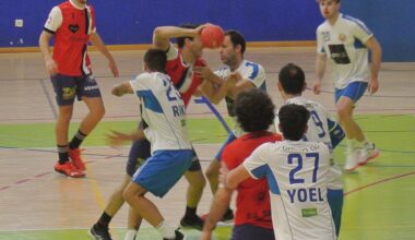 El balonmano abulense honra a Anselmo González con un memorial que apuesta por los jóvenes