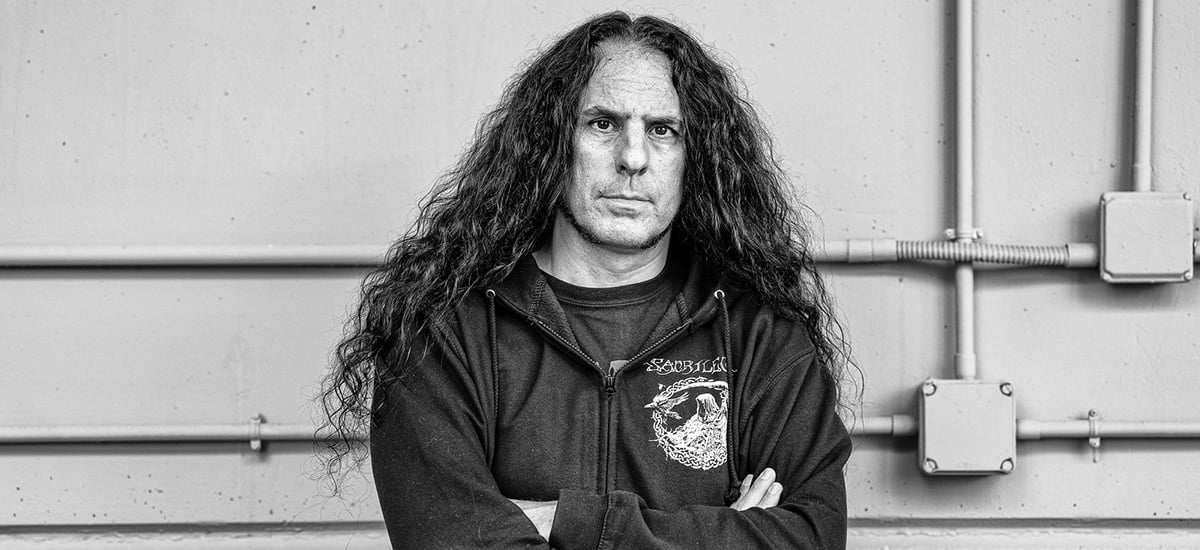 Dave Rotten: «El death metal es brutalidad sonora pura, pero a los fans nos relaja»