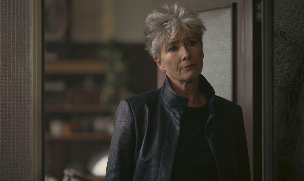 Emma Thompson en la serie Down Cemetery Road