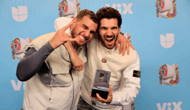 Alleh y Yorghaki triunfan en los Premios Juventud con el merenguetón