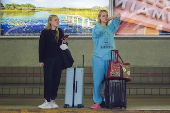 Las hermanas Fanning lanzan Lewellen