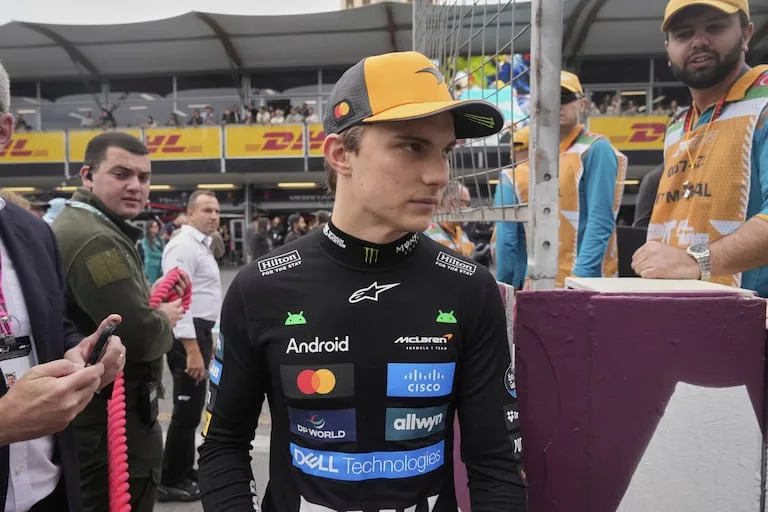El piloto australiano de McLaren, Oscar Piastri, tuvo un pobre fin de semana en Azerbaiyán