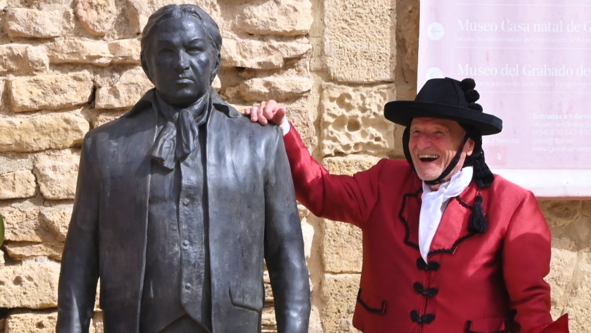 Antonio López se ha dado más prisa en hacer la estatua de Goya, que vale 200.000 euros, que por la que Albacete le pagó hace 16 años casi 70.000