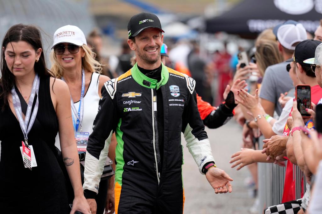 Romain Grosjean conducirá un auto de F1 cinco años después de su accidente en llamas – Chicago Tribune