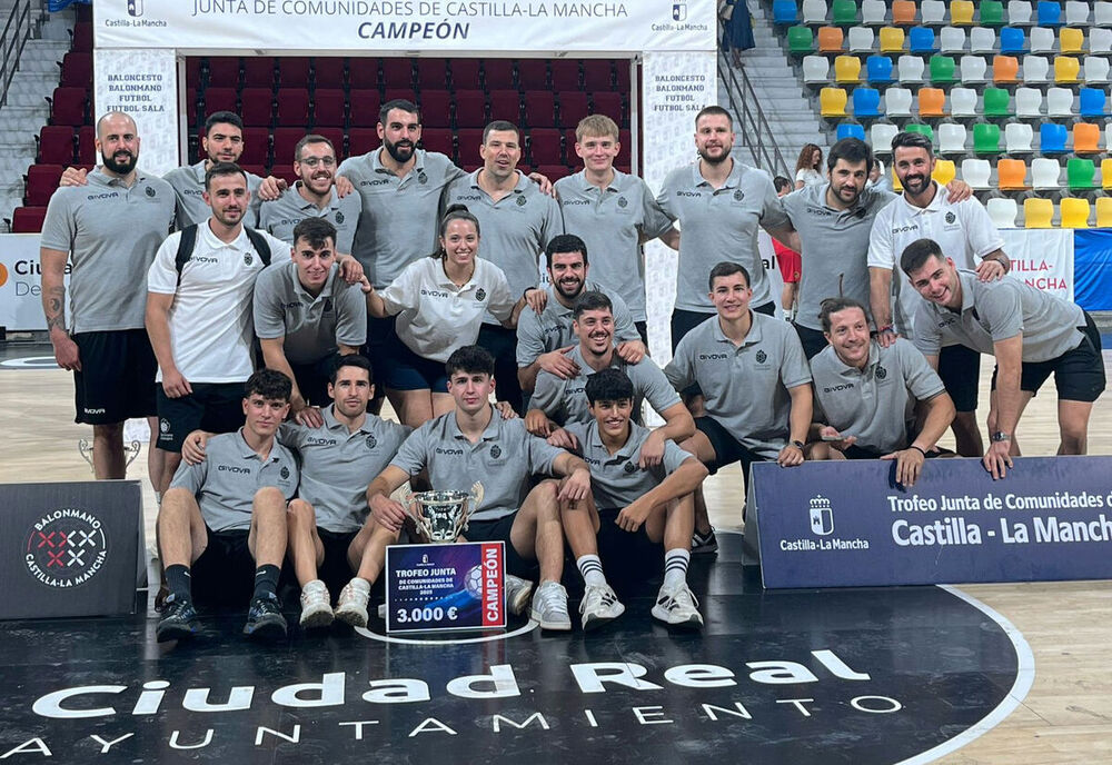 El Sanicentro BM Guadalajara revalida el Trofeo de la Junta