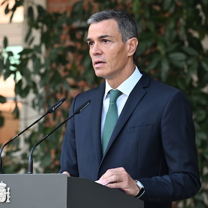 FOTODELDIA MADRID, 08/09/2025.- El presidente del Gobierno, Pedro Sánchez, durante su comparecencia este lunes en el Palacio de la Moncloa para anunciar una serie de medidas contra Israel ante el "genocidio" en Gaza. EFE/Moncloa/Borja Puig de la Bellacasa -SOLO USO EDITORIAL/SOLO DISPONIBLE PARA ILUSTRAR LA NOTICIA QUE ACOMPAÑA (CRÉDITO OBLIGATORIO)-
