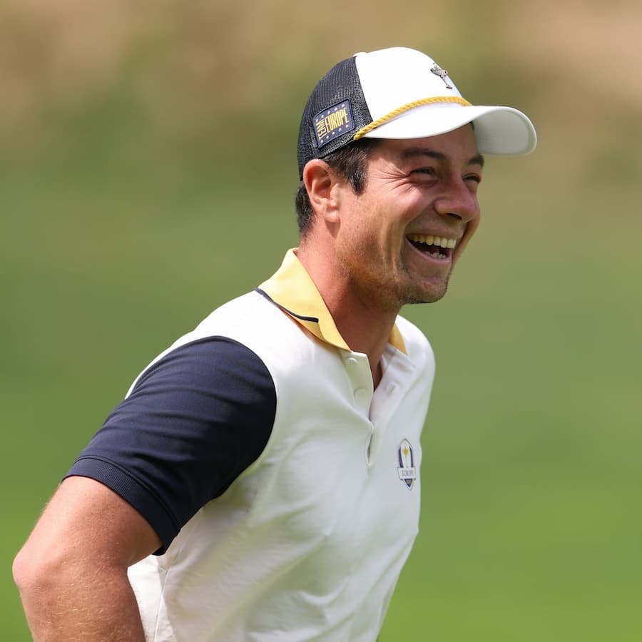 Hovland, practicando en Bethpage Black