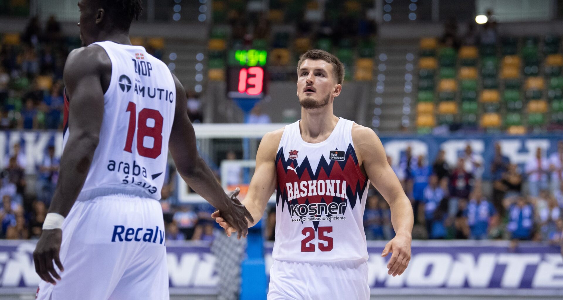 Baskonia se reencuentra con la afición en un amistoso en el Buesa Arena
