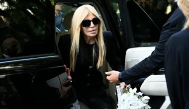 La capilla ardiente de Giorgio Armani en Milán: Donatella Versace, Lavinia Borromeo, Valeria Mazza y otras figuras dan su último adiós al rey de la moda