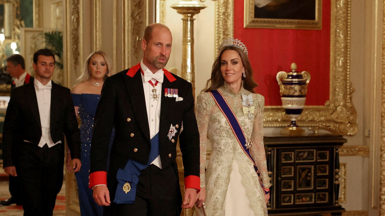 Lo (casi) nunca visto: Guillermo y Kate Middleton, cogidos de la mano en un momento íntimo durante el banquete de Estado