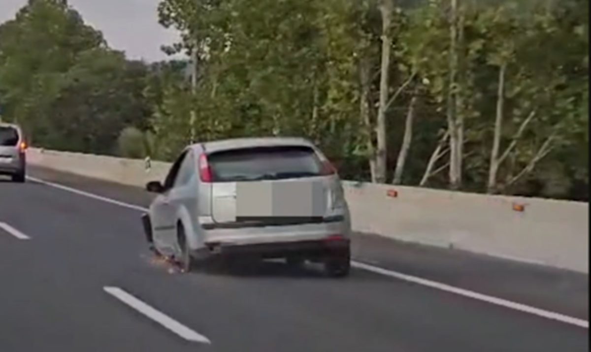 Conduce borracha y sin dos ruedas durante 14 kilómetros con su coche: la Guardia Civil explica lo sucedido