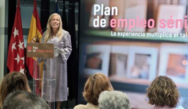 La Comunidad de Madrid activa un plan sénior para encontrar trabajo a desempleados de más de 45 años