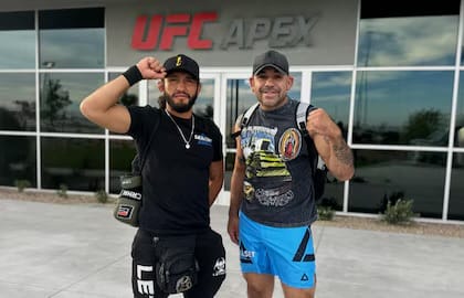 Javier ‘Blair’ Reyes busca hacer historia en la UFC