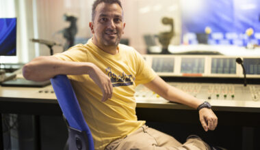 “La radio es mi vida lo que empezó como un juego con un palo y cinta aislante, hoy es mi profesión”