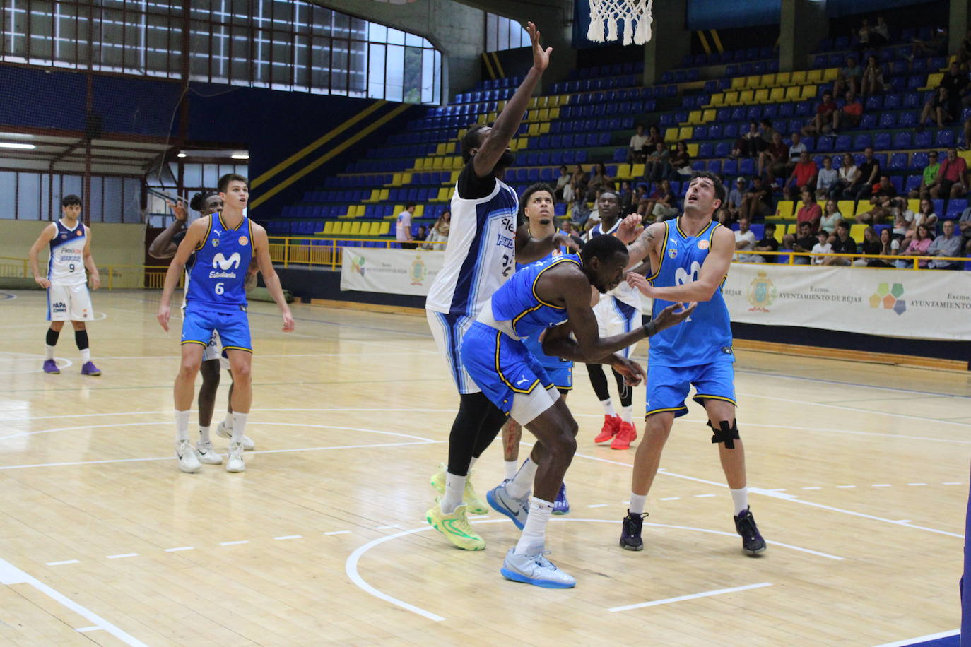 Béjar disfruta con el baloncesto